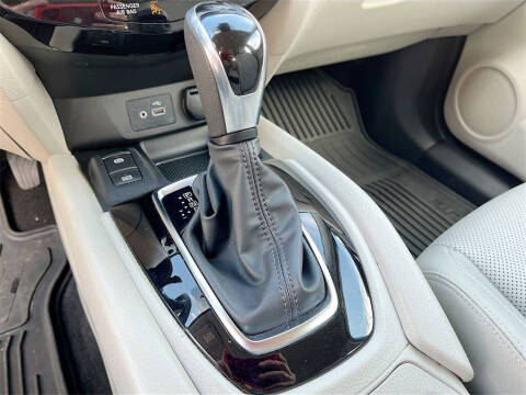 2022 Nissan Rogue Sport SL