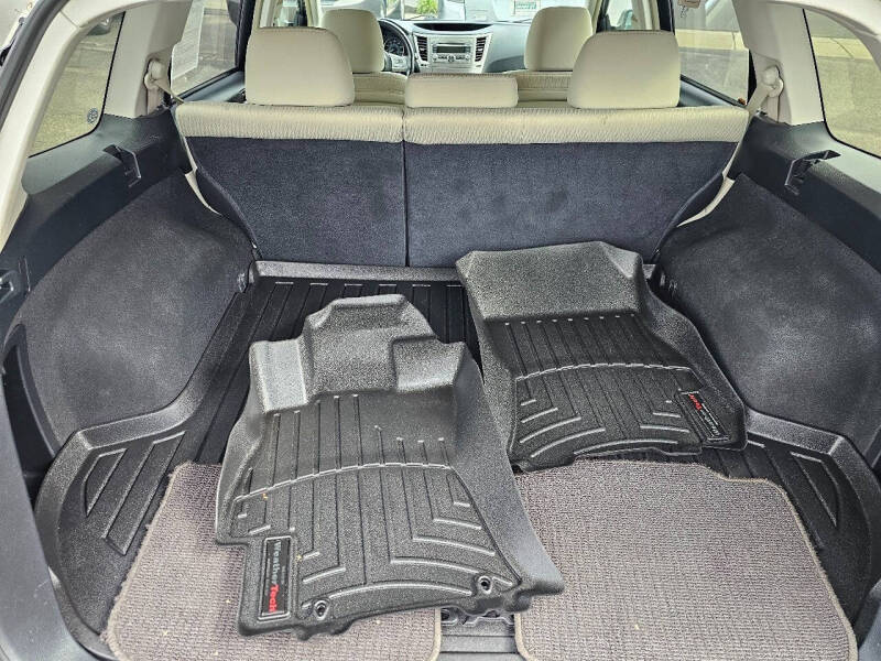 2010 Subaru Outback 2.5i Premium