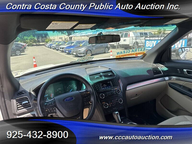 2016 Ford Explorer