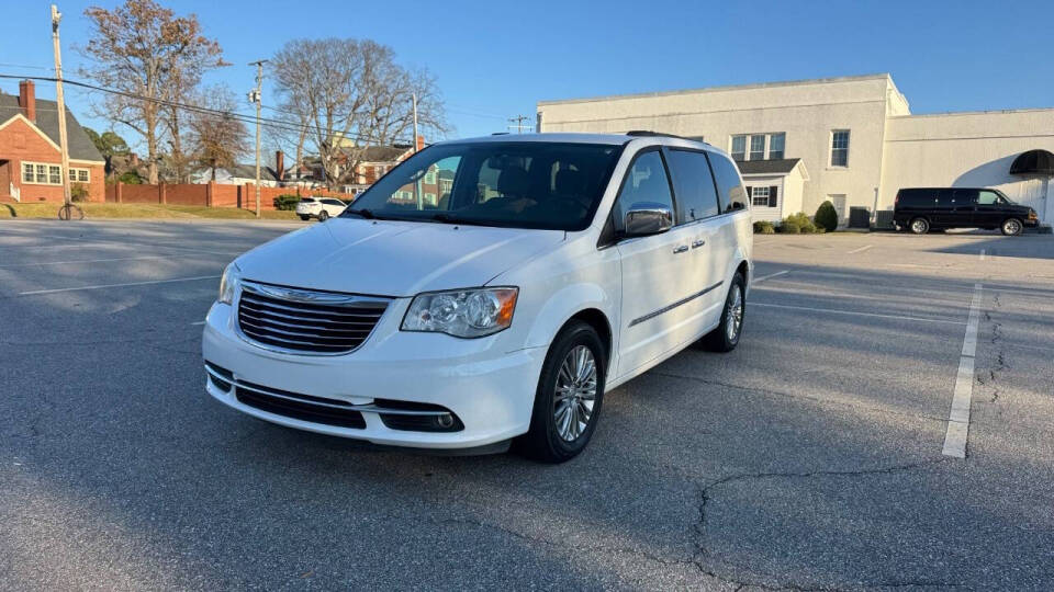 2016 Chrysler Town and Country for sale at Caropedia in Dunn, NC