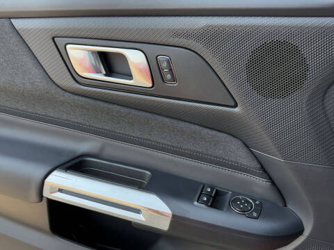 2025 Ford Mustang EcoBoost