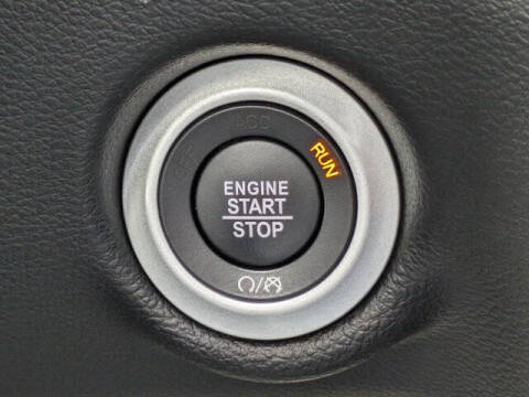 2025 Chrysler Voyager LX