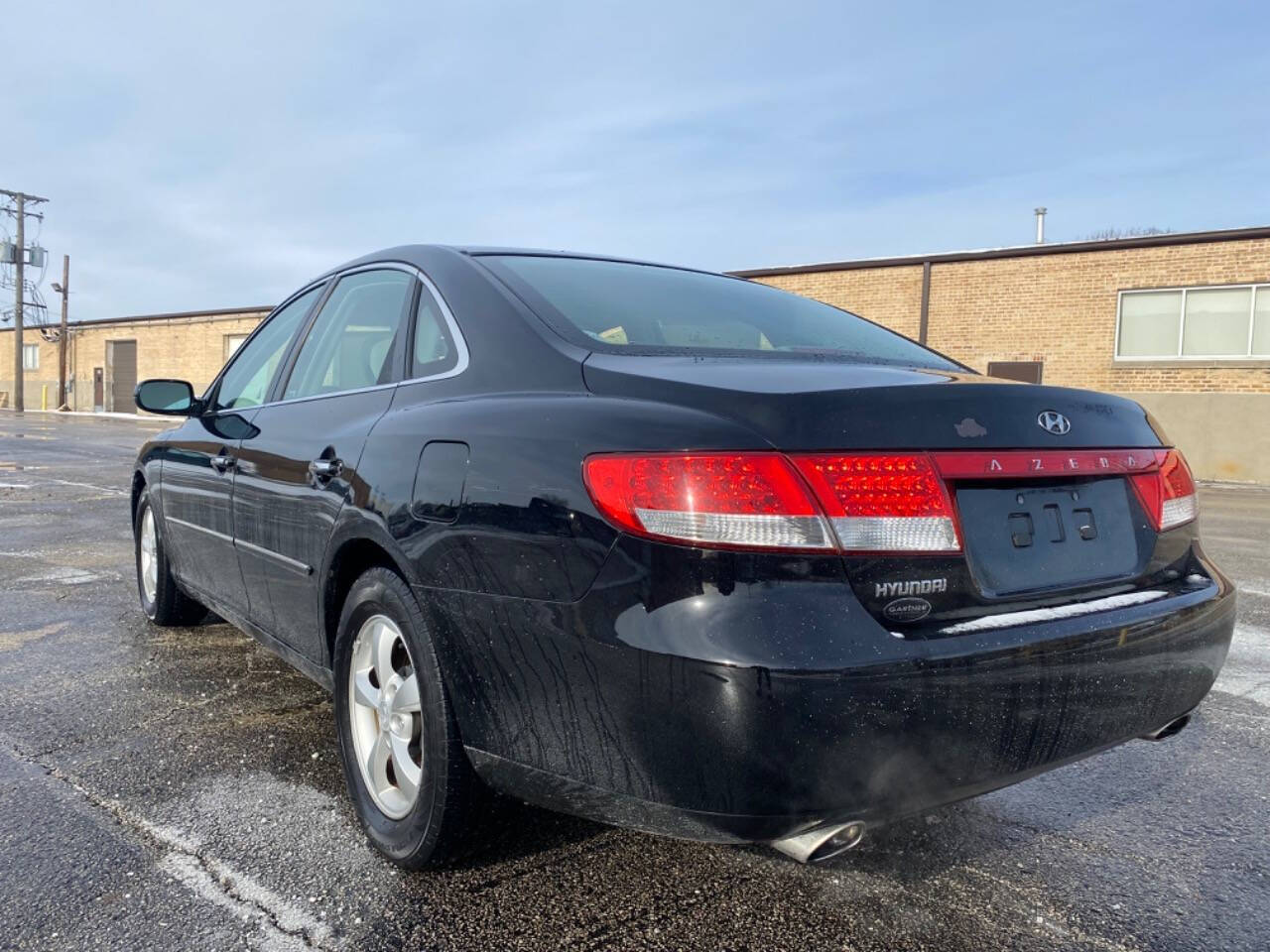 2006 Hyundai Azera for sale at Ideal Cars LLC in Skokie, IL