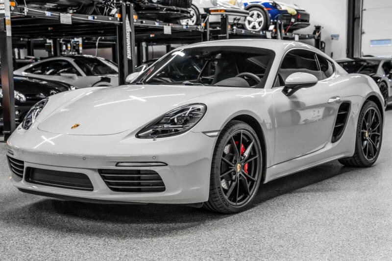 2025 Porsche 718 Cayman S