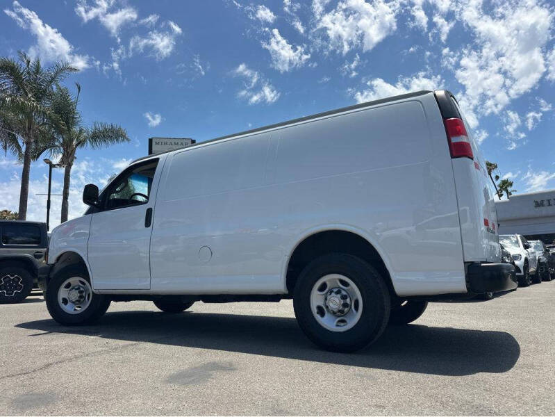 2021 Chevrolet Express 2500