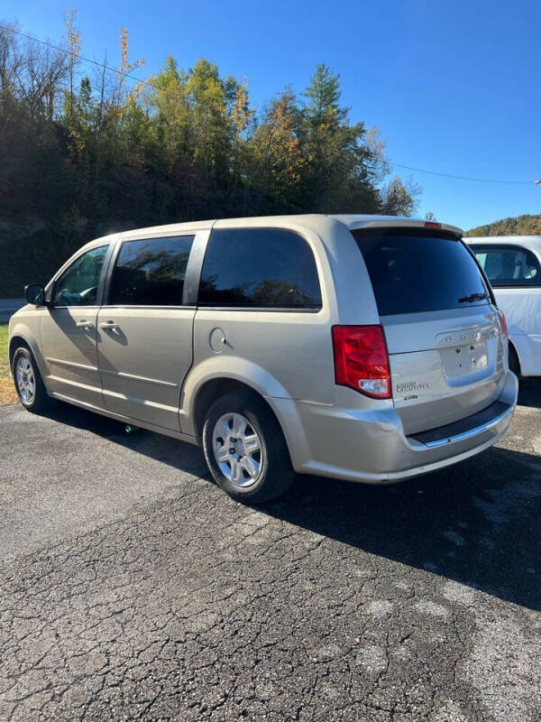 2013 Dodge Grand Caravan null photo 4