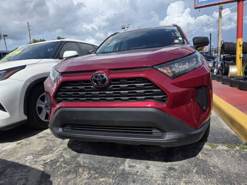 2021 Toyota RAV4 LE