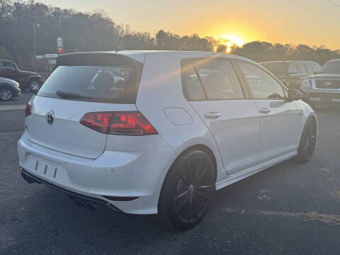 2017 Volkswagen Golf R 4Motion