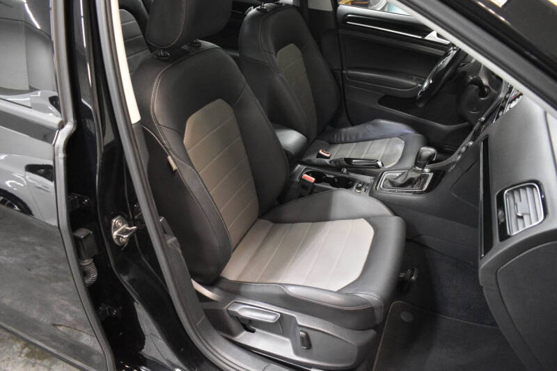 2015 Volkswagen Golf TSI SEL