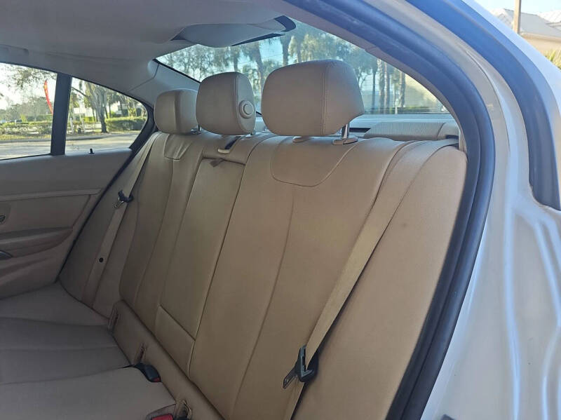 2013 BMW 3 Series 328i