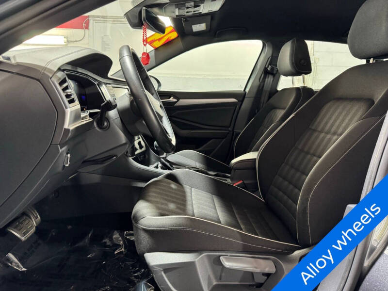 2024 Volkswagen Jetta Sport