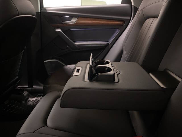 2023 Audi Q5 quattro Premium Plus 40 TFSI