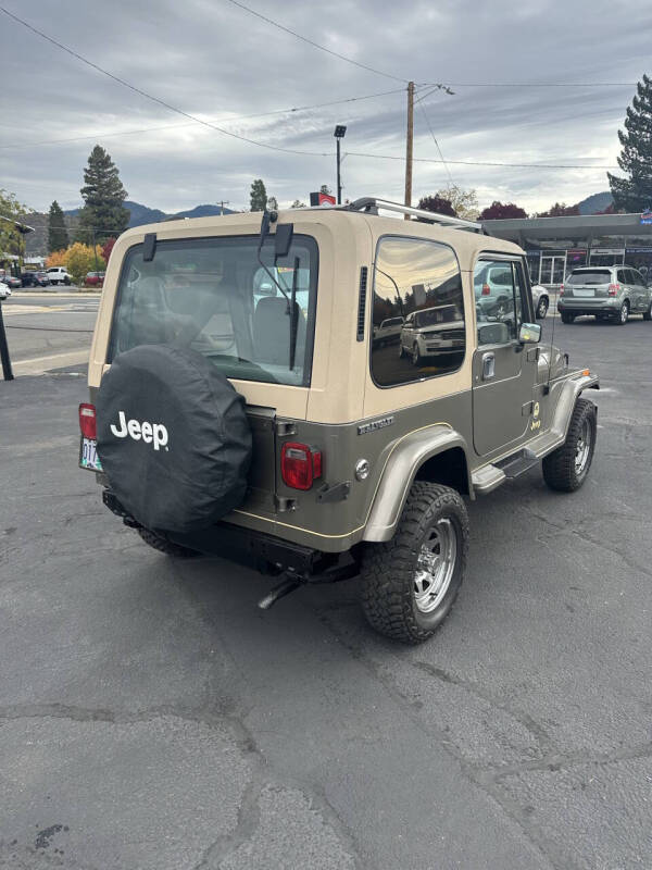 1990 Jeep Wrangler Sahara