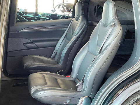 2022 Tesla Model X Plaid