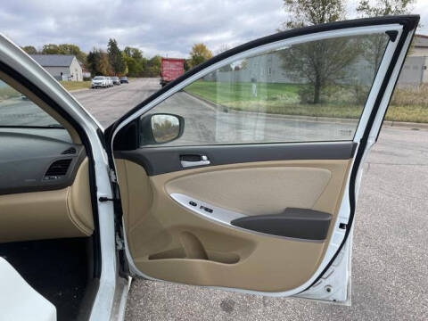 2014 Hyundai Accent GLS