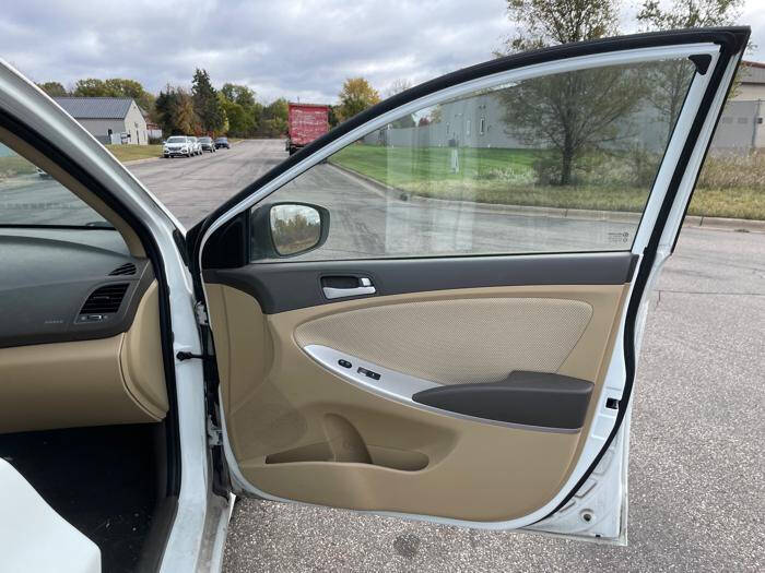 2014 Hyundai Accent GLS