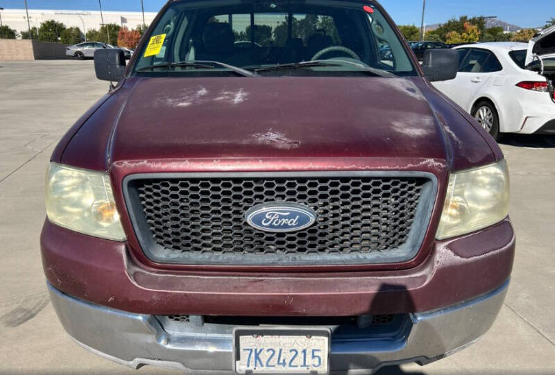 2004 Ford F-150 XLT photo 3