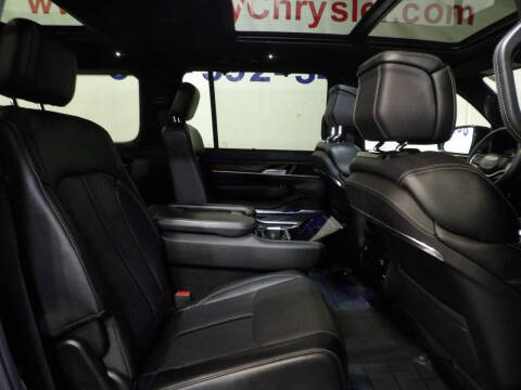 2024 Jeep Grand Wagoneer L