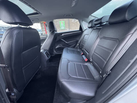 2018 Volkswagen Passat 2.0T SE