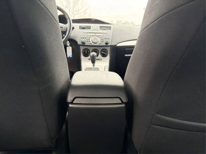 2011 Mazda MAZDA3 i Touring