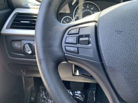2014 BMW 3 Series 320i