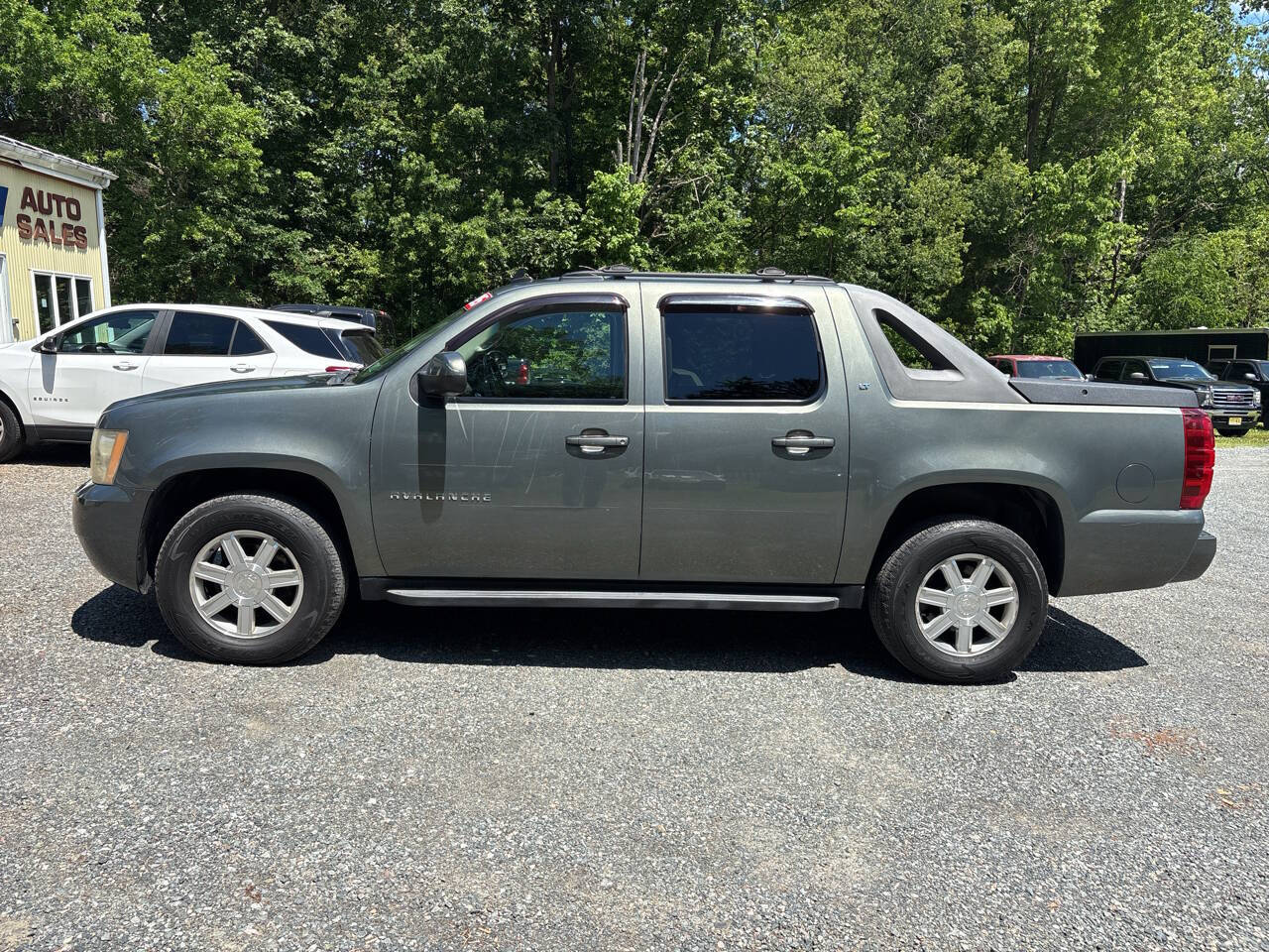 Dk. Gray 2011 Chevrolet Avalanche LT 4x4 LT 4dr Crew Cab Pickup 2