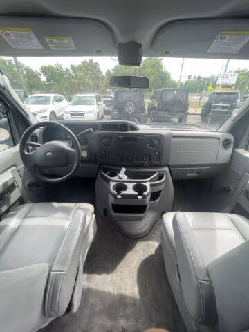 2014 Ford E-Series E-150