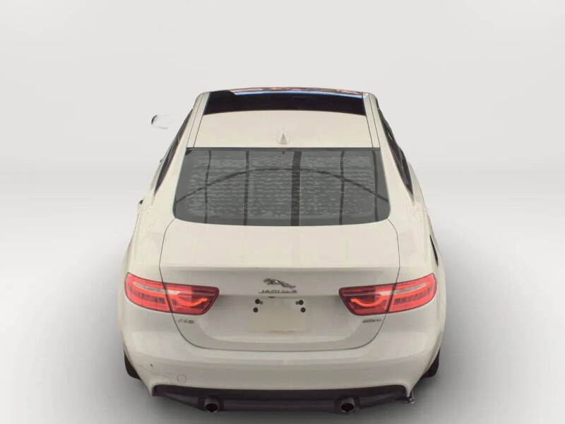 2018 Jaguar XE 25t Premium