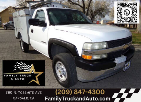 2002 Chevrolet Silverado 2500HD for sale at Family Truck and Auto in Oakdale CA