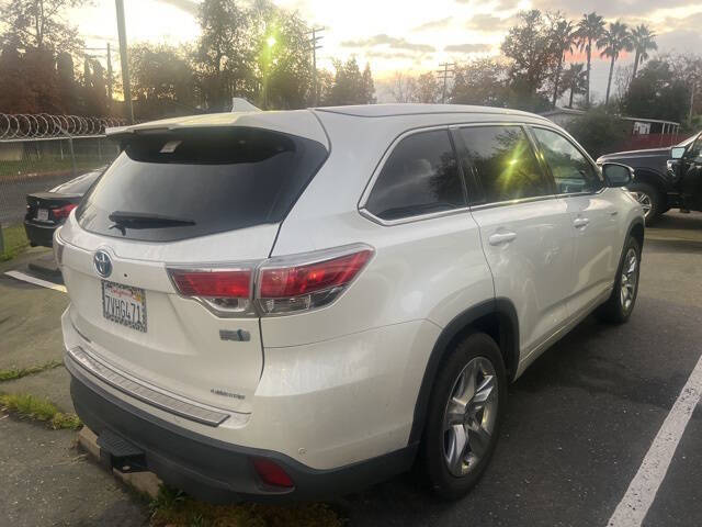 2016 Toyota Highlander Hybrid Limited Platinum