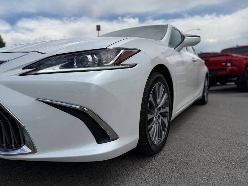 2020 Lexus ES 350