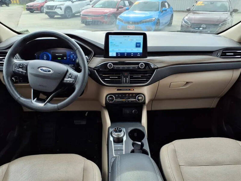 2020 Ford Escape Hybrid Titanium