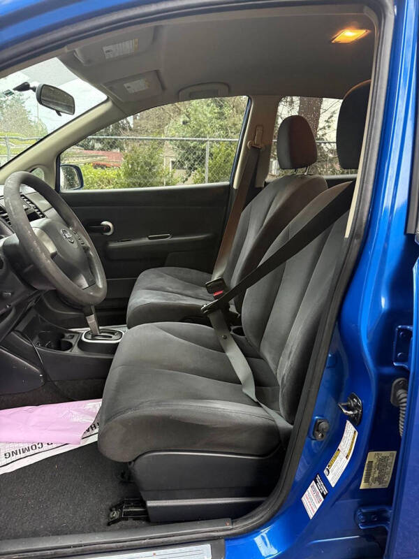 2009 Nissan Versa 1.8 S