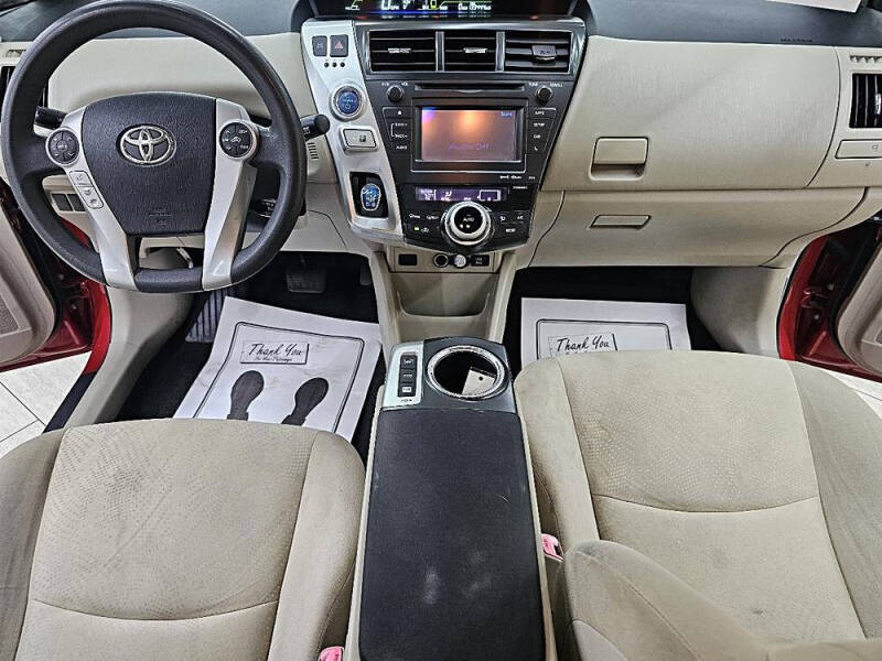 2012 Toyota Prius v Two