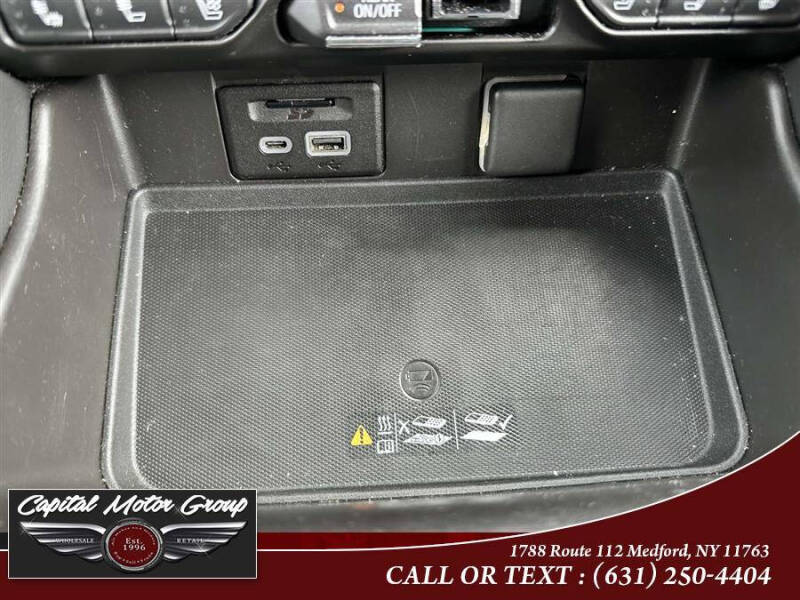 2021 GMC Yukon XL AT4