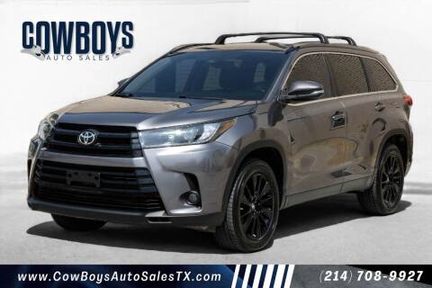 2019 Toyota Highlander for sale at Cow Boys Auto Sales LLC in Garland TX