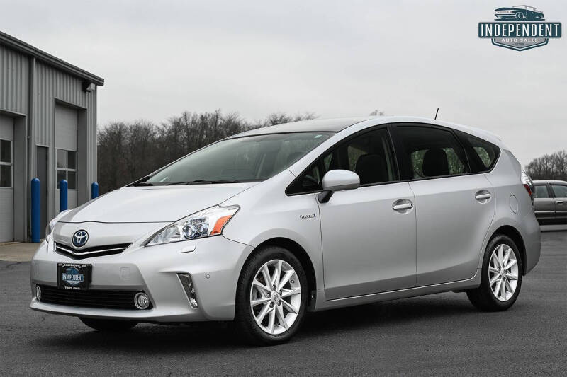 2012 Toyota Prius v Two