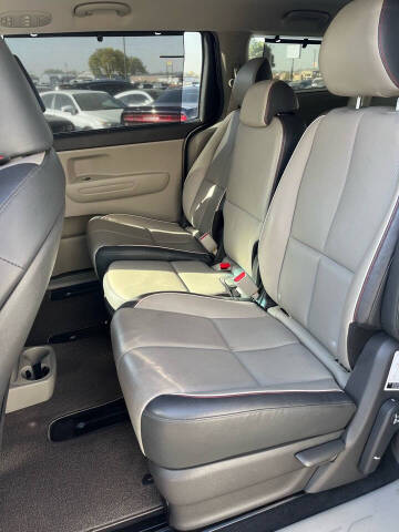 2018 Kia Sedona LX