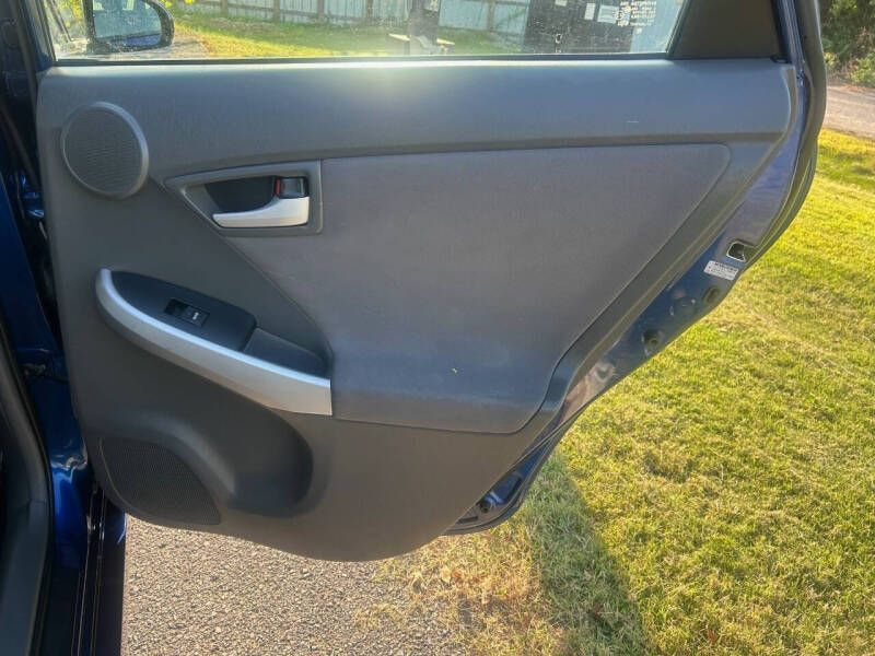 2011 Toyota Prius One