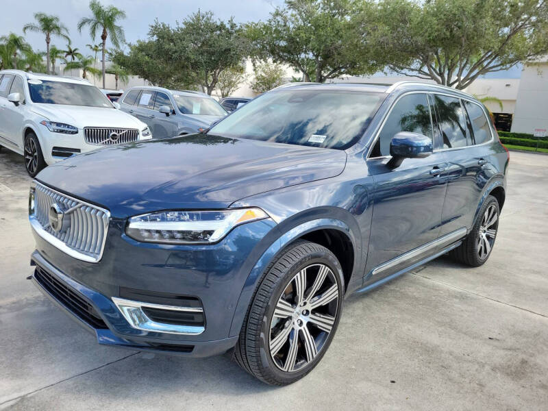 2025 Volvo XC90 T8 Plus Bright Theme 6P