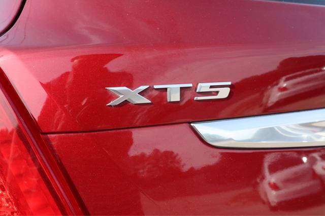 2017 Cadillac XT5 Premium Luxury