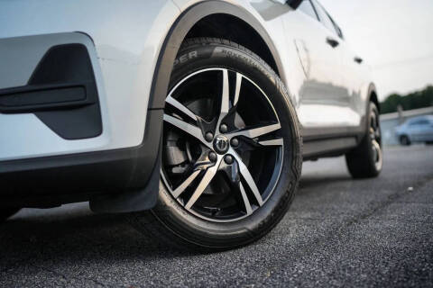 2023 Volvo XC40 B5 Core