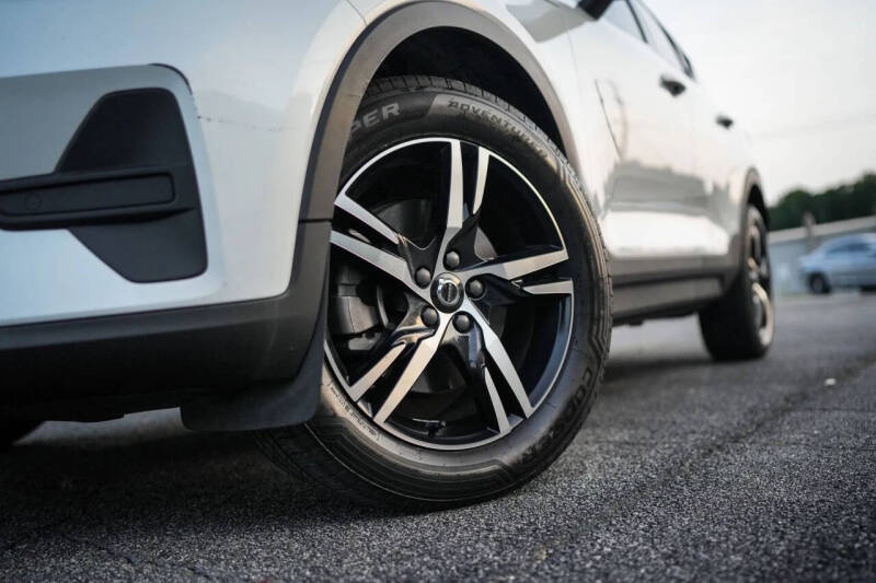 2023 Volvo XC40 B5 Core