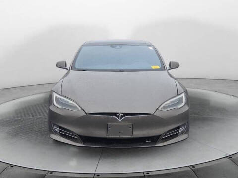 2016 Tesla Model S 75D