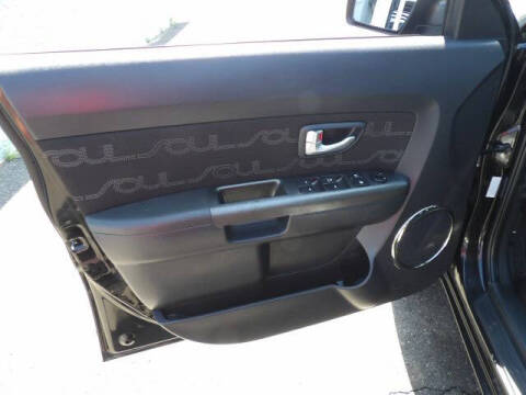 2012 Kia Soul +