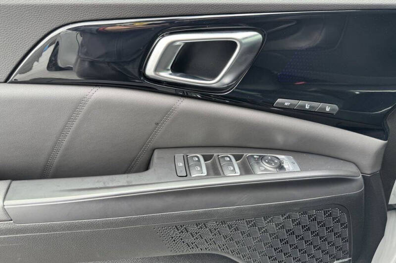 2025 Kia Carnival SX Prestige