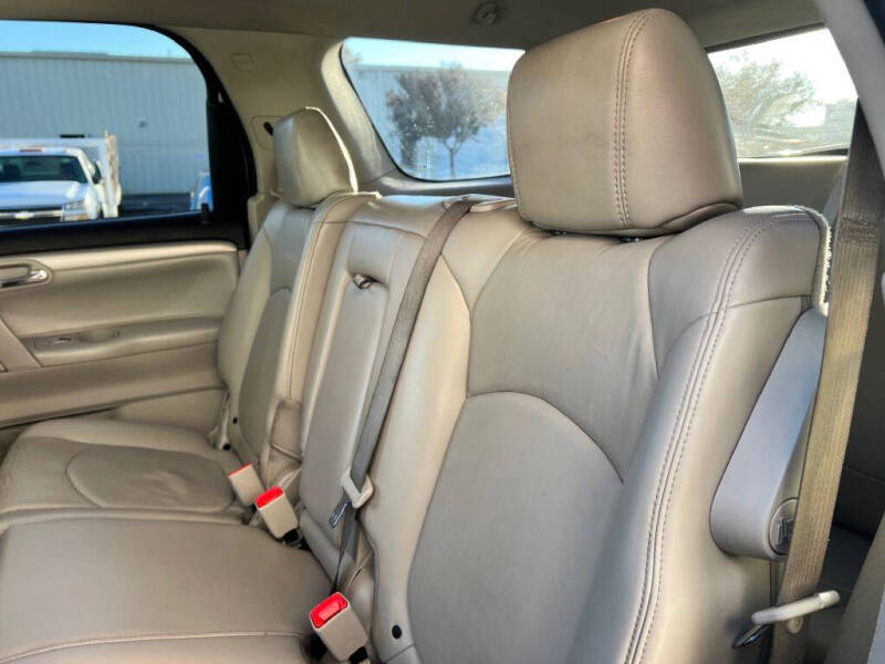 2010 Saturn Outlook XE Premium