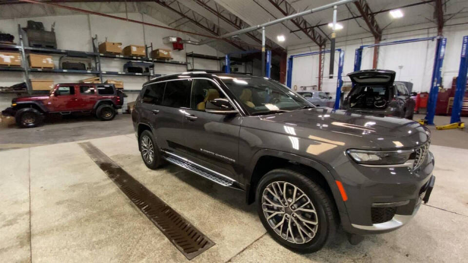 2023 Jeep Grand Cherokee L for sale at Victoria Auto Sales in Victoria, MN