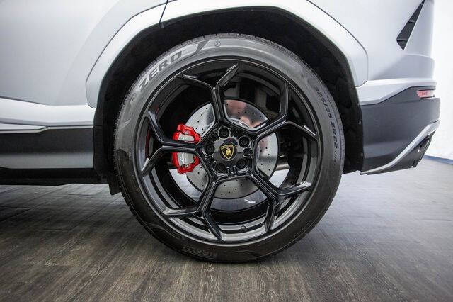 2022 Lamborghini Urus