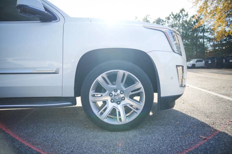 2018 Cadillac Escalade Luxury